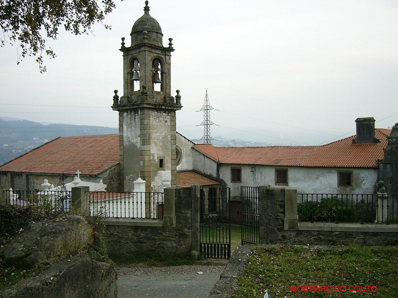 Mosteiro de San Martiño de Xuvia (O Couto)